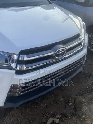 Toyota Highlander Limited 4dr SUV AWD (3.5L 6cyl 6A) 2015 White
