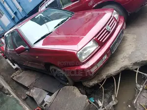 Volkswagen Vento 2002 Red