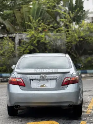 Toyota Camry XLE V6 4dr Sedan (3.5L 6cyl 6AM) 2009 Blue
