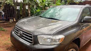 Toyota Highlander Limited 2010 Gray