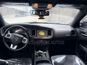 Dodge Charger SXT 4dr Sedan AWD (3.6L 6cyl 8A) 2014 Gray
