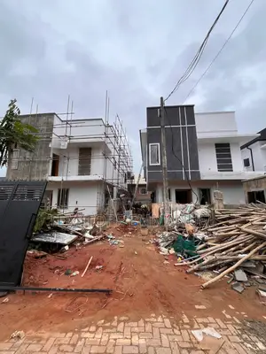 Furnished 4bdrm Duplex in GRA Phase 1 for sale