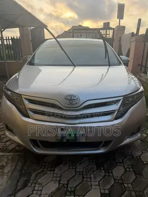 Toyota Venza XLE 2013 Beige