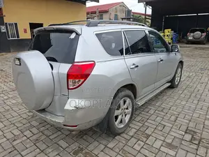 Toyota RAV4 2007 Silver