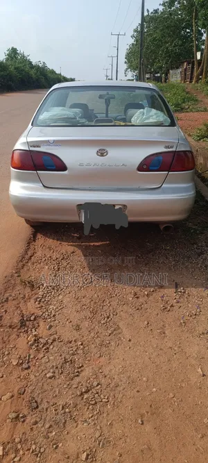 Toyota Corolla 2000 Silver
