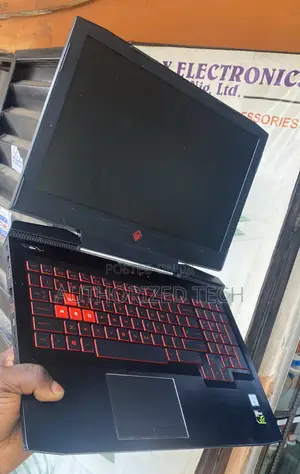 Laptop HP Omen 15-ce0xx 16GB Intel Core i7 SSD 512GB