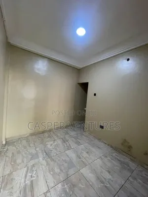 Mini Flat in Canal West, Osapa london for rent