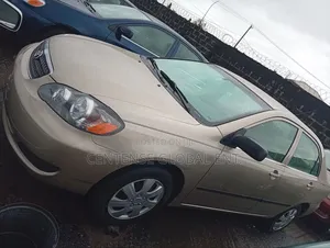 Toyota Corolla 2006 Gold
