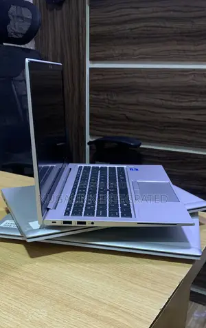 Laptop HP EliteBook 840 G8 8GB Intel Core i5 SSD 256GB