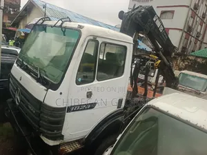 Mercedes Benz 1824 Truck With 6 Tons Hiab Crane 2004