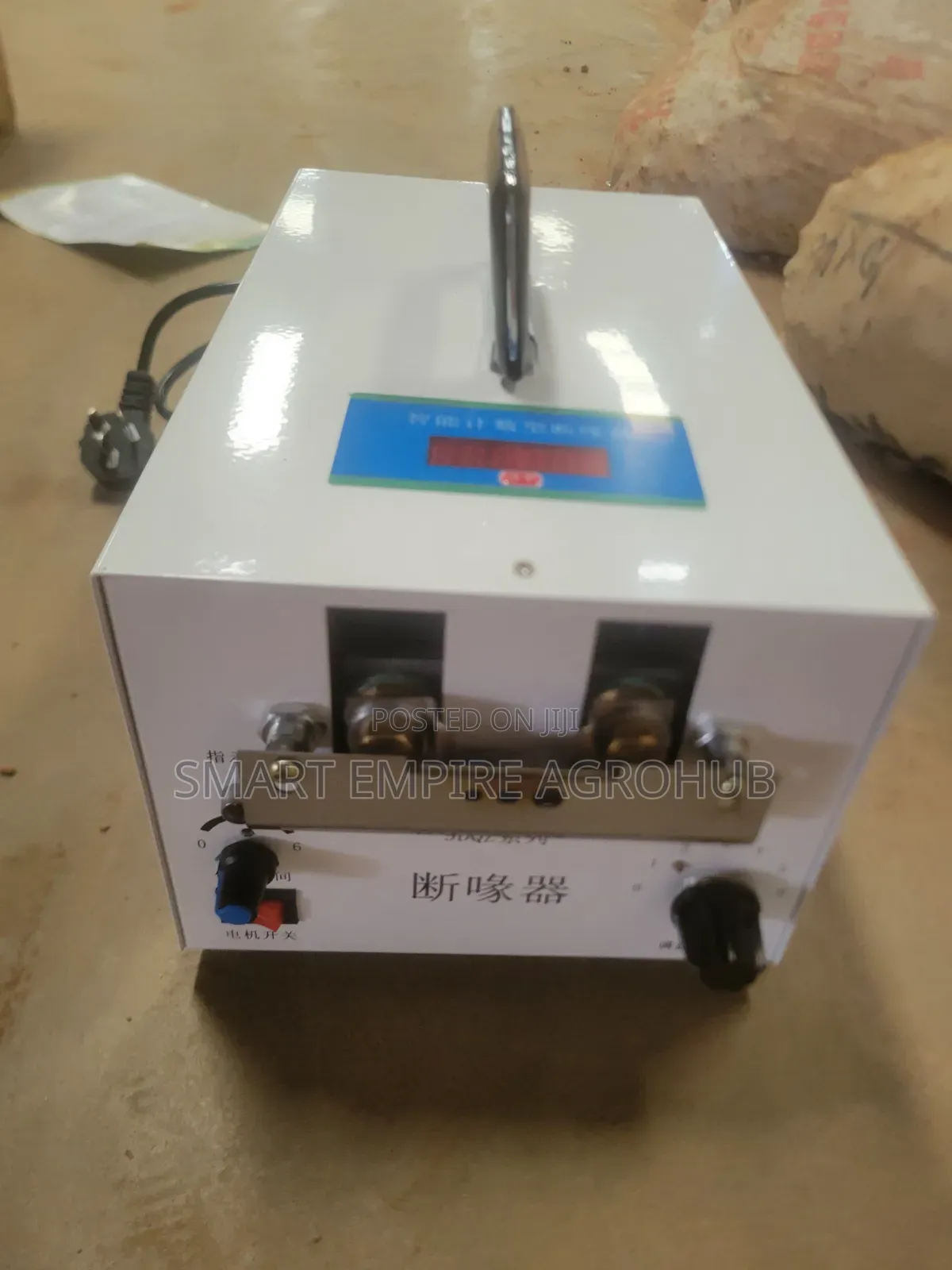 Debeaking Machine With Counter