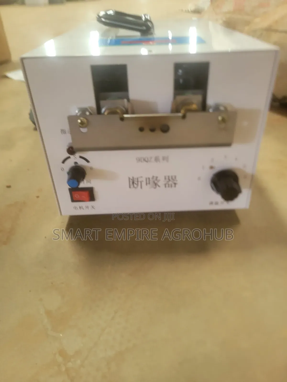 Debeaking Machine With Counter