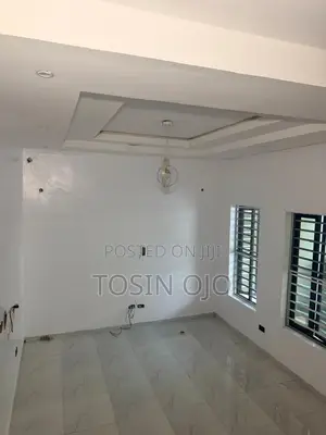 4bdrm Apartment in Paramount, Ologolo for rent
