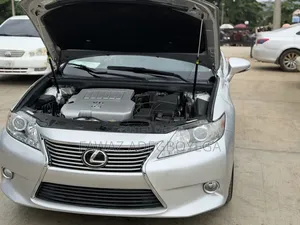 Lexus ES 2013 Silver