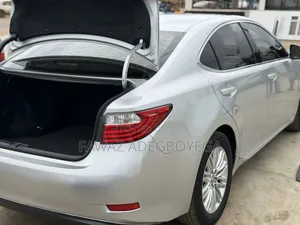 Lexus ES 2013 Silver