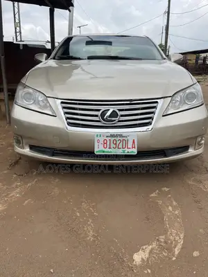 Lexus ES 350 2010 Gold