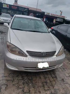 Toyota Camry 2004 Silver