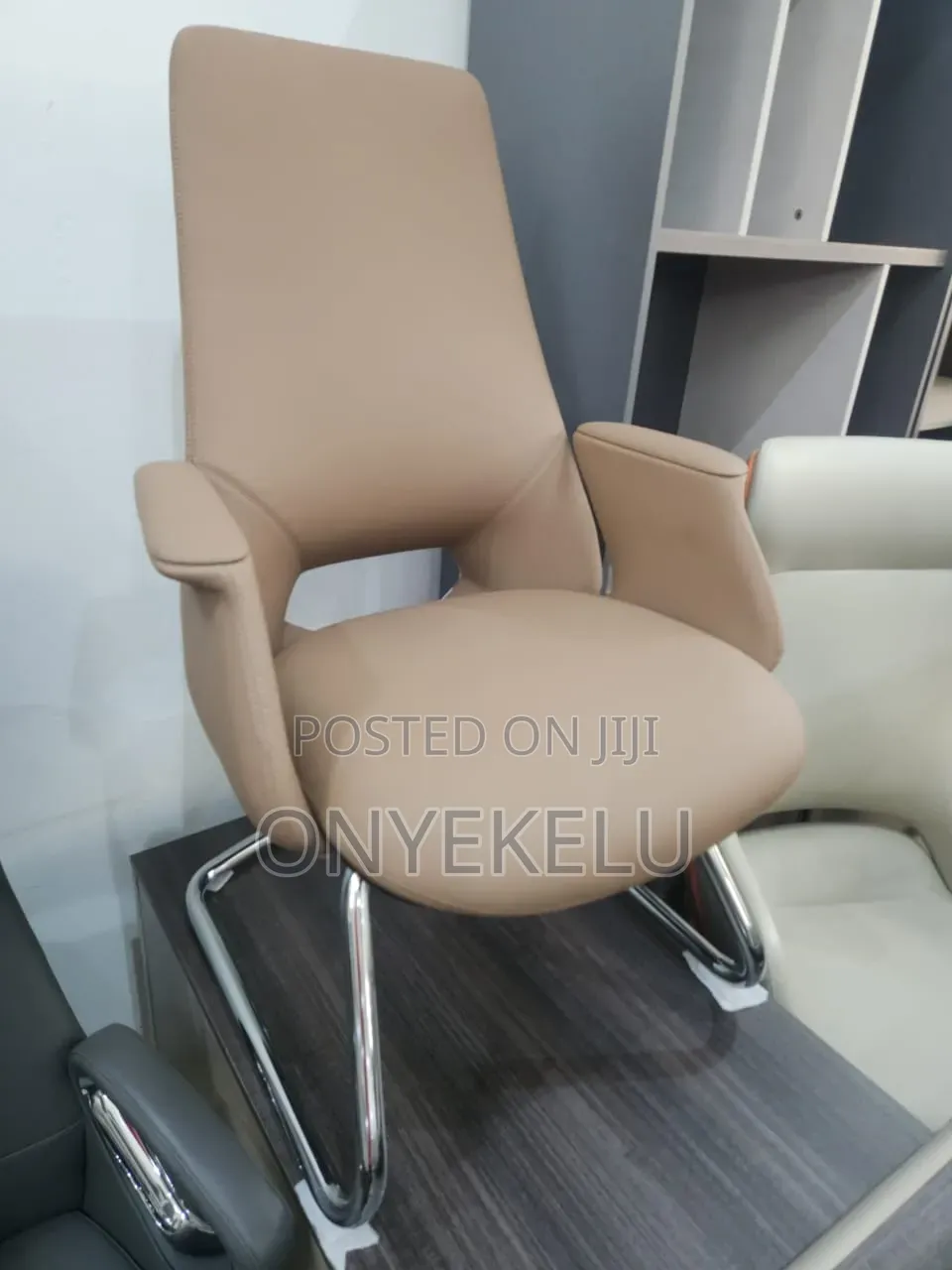 Executive Visitor Chair
