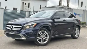 Mercedes-Benz GLA 250 2017 Blue
