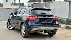 Mercedes-Benz GLA 250 2017 Blue