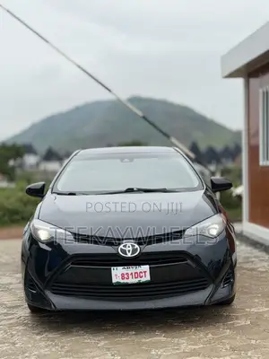 Toyota Corolla LE 4dr Sedan (1.8L 4cyl CVT) 2017 Black
