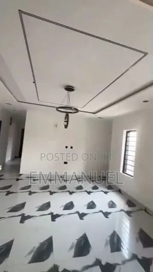 3bdrm Bungalow in Enugu for sale