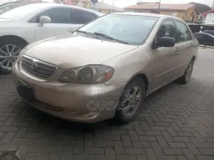 Toyota Corolla 2007 Gold