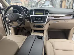 Mercedes-Benz M Class ML350 4MATIC 4dr SUV AWD (3.5L 6cyl 7A) 2014
