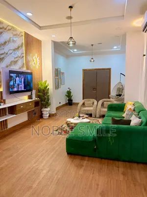 Luxury 5bedroom Standalone With Lots of Games