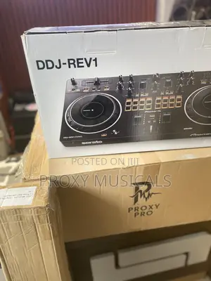 DDJ-Rev1 Controller, Flight Case/Box Stand