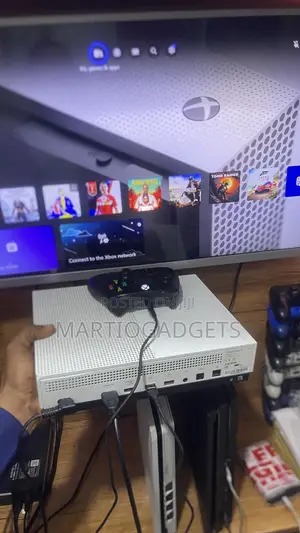 Microsoft Xbox One S