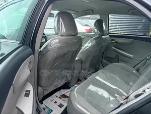 Toyota Corolla 2010 Gray