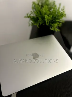 Laptop Apple MacBook Pro 2020 16GB Intel Core i5 SSD 512GB