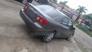 Toyota Corolla 2005 Gray