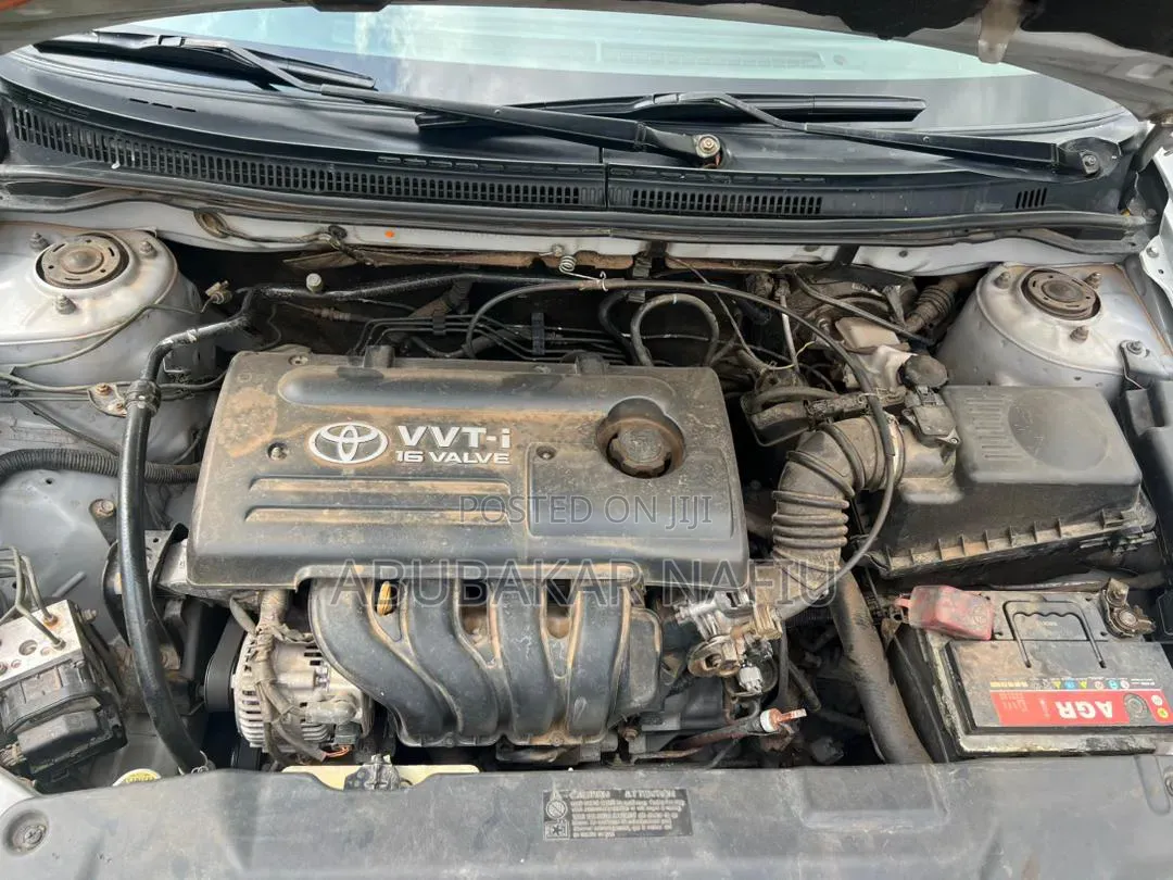 Toyota Corolla 2004 Silver