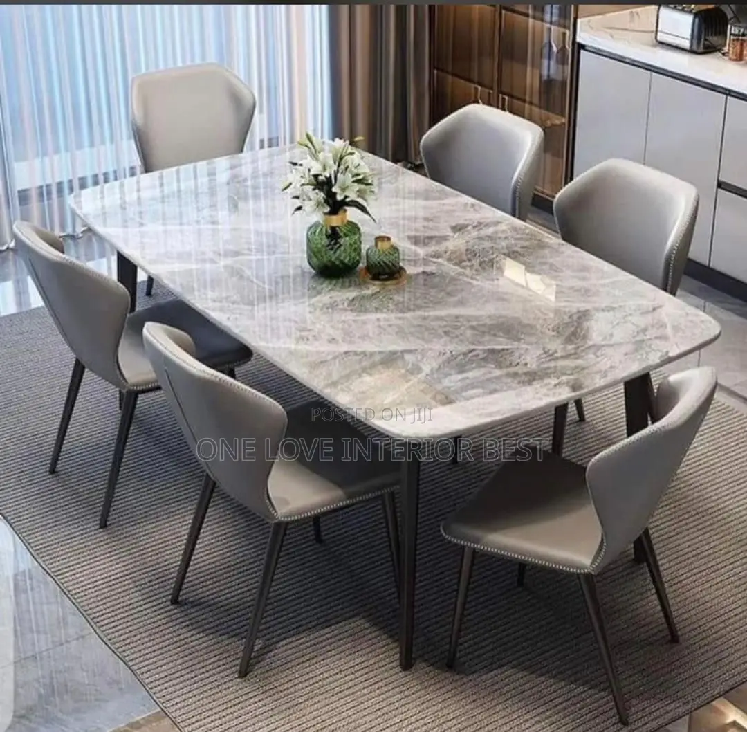 Exclusive Dining Table by 4