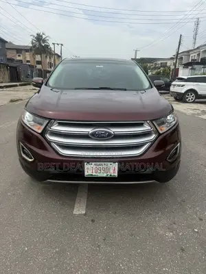 Ford Edge Titanium 4dr AWD 2017 Burgundy