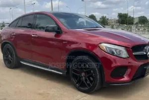 Mercedes-Benz GLE-Class 2018 Red