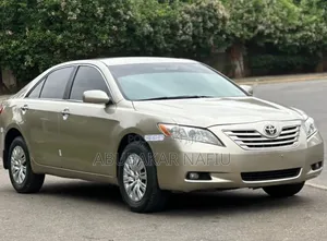 Toyota Camry 2009 Gold