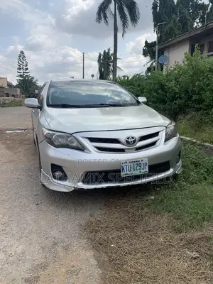 Toyota Corolla 2013 Silver