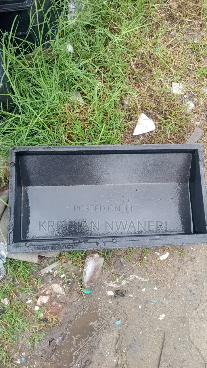 Interlocking Plastic Moulds and Kerbs Mould