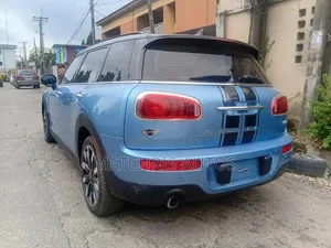 Mini Cooper 2017 Blue