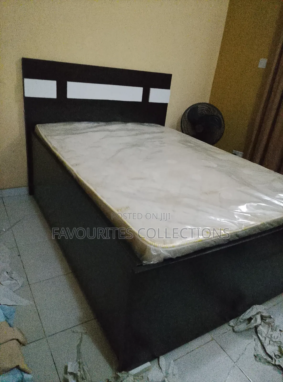 Beddings With Various Designs and Sizes Available