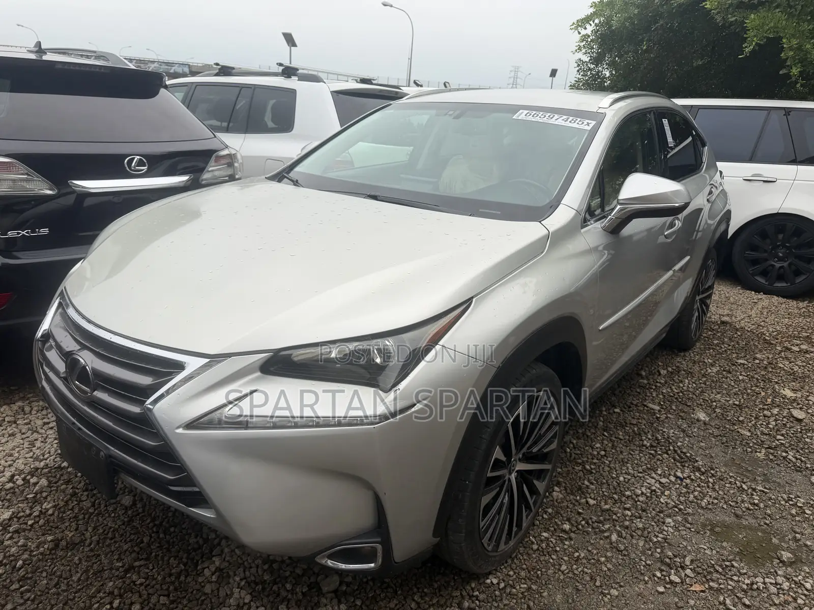 Lexus NX 2015 Silver