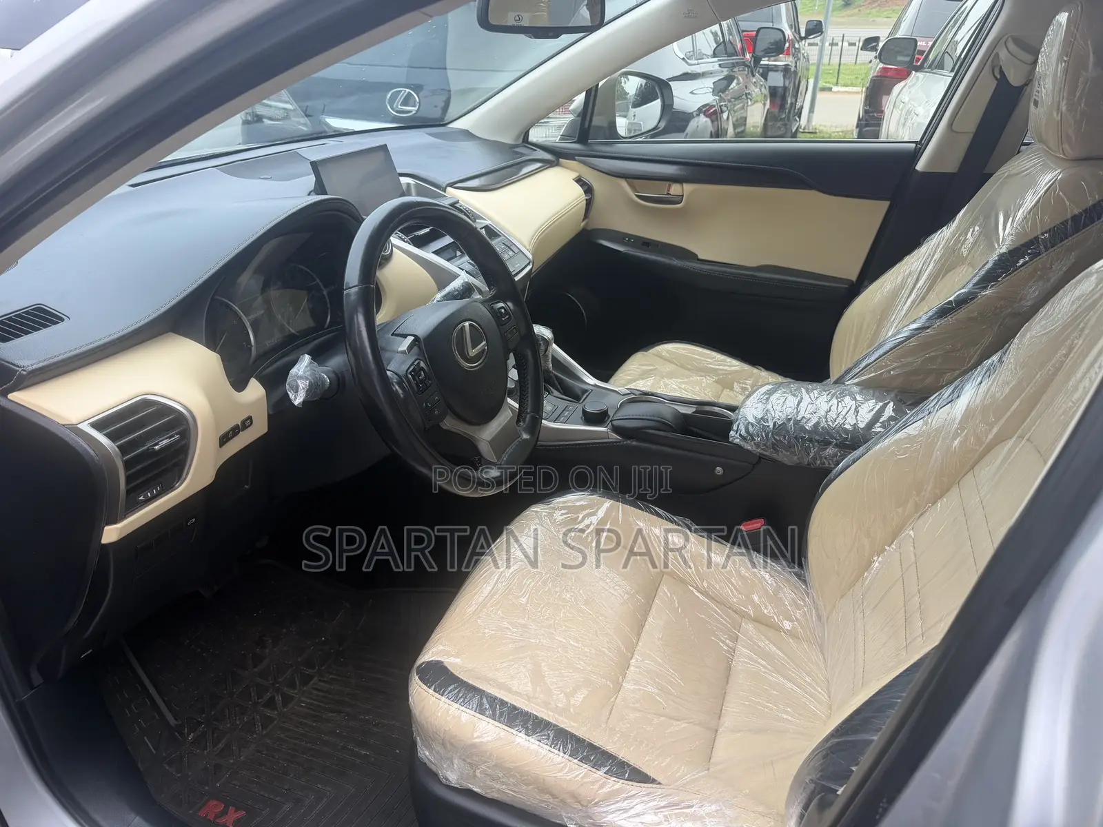 Lexus NX 2015 Silver