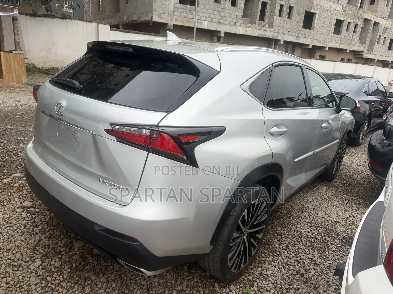 Lexus NX 2015 Silver