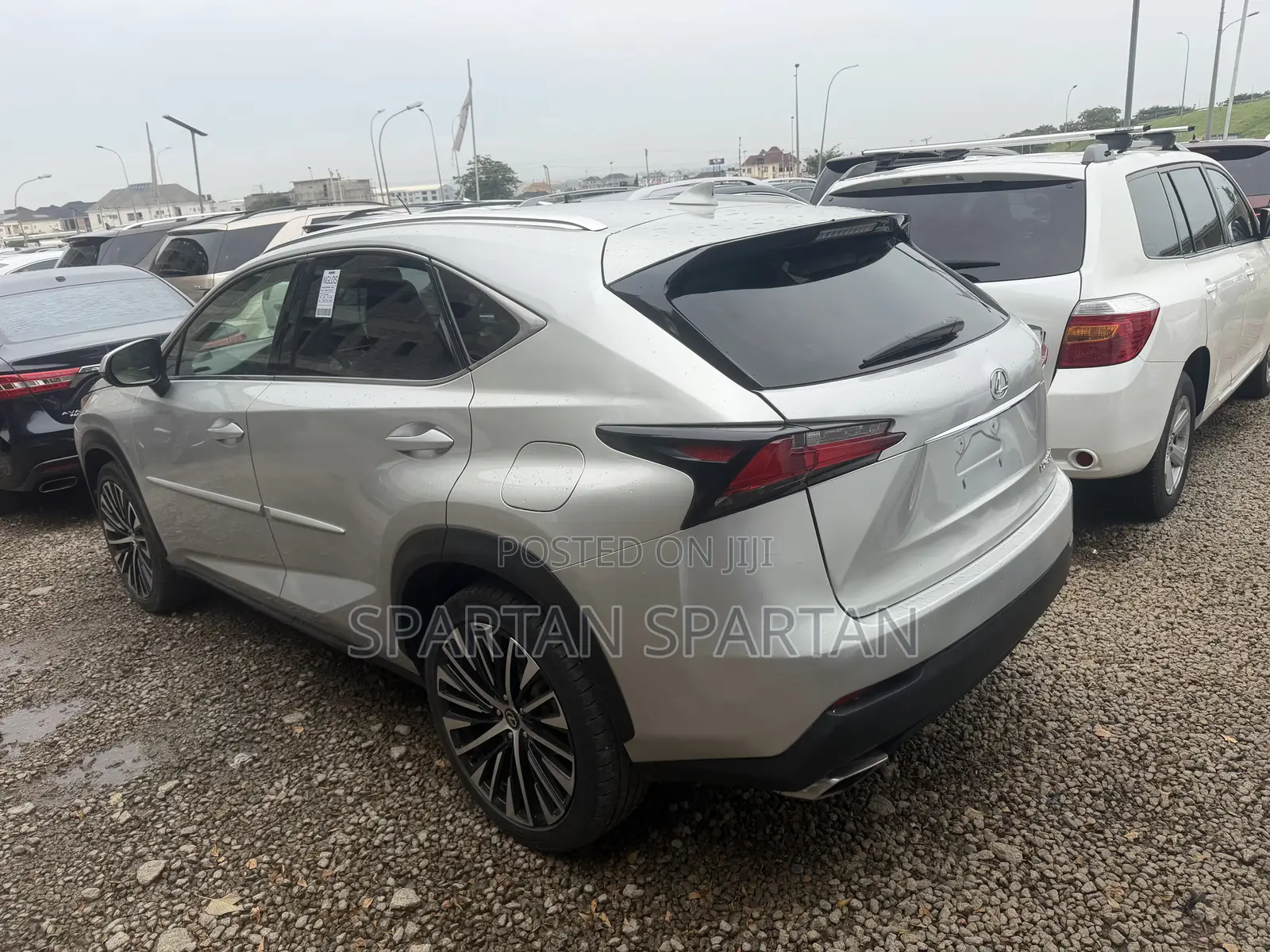 Lexus NX 2015 Silver