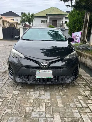 Toyota Corolla 2016 Black