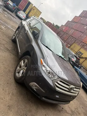 Toyota Highlander Limited 2011 Gray