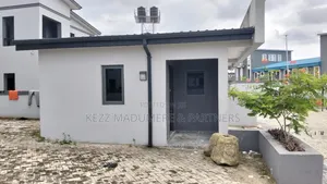 4bdrm Duplex in Near Shell for rent